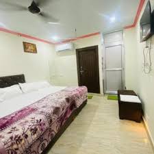 Comfortable rooms at Manokamana Bhawan Hotel near Vaishno Devi